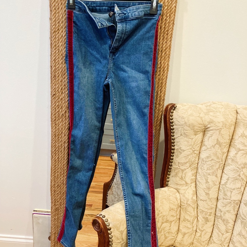 Velvet detailed H&M Divided size four jeans